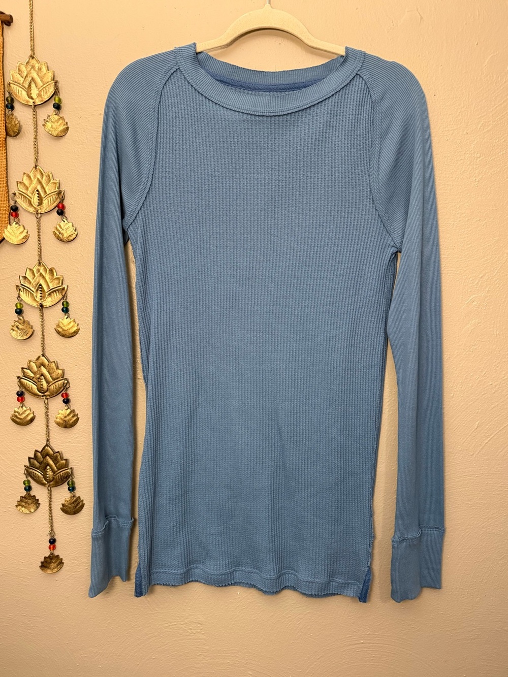 Free the People We the Free Blue thermal waffle knit long sleeve shirt size Med